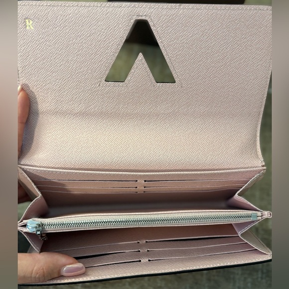 🩷✨SOLD✨🩷Louis Vuitton Pink Epi Twist Lock Long Wallst - Picture 9 of 9